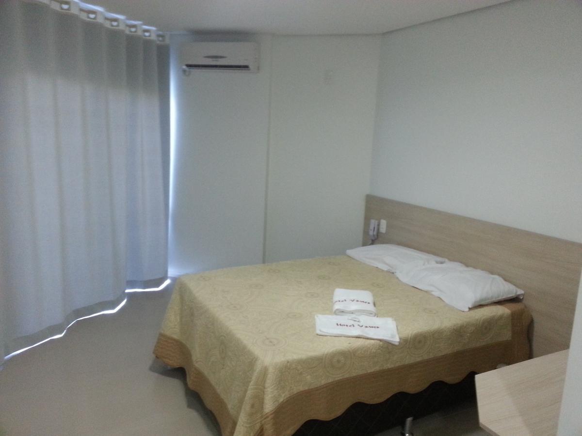 Hotel Vanes Coronel Freitas Szoba fotó
